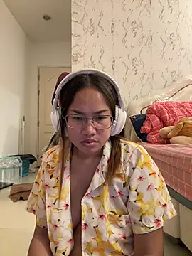 Ponthip webcam