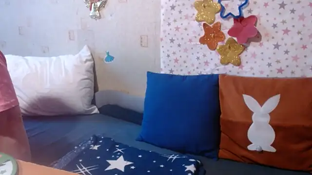 QueenLana webcam
