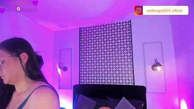 Amber_gold_ webcam