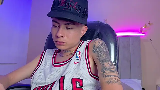 Nascary_Fox webcam