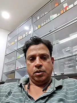Raj1043 live cam on StripChat