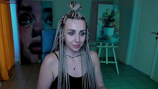 MonicaRiley webcam