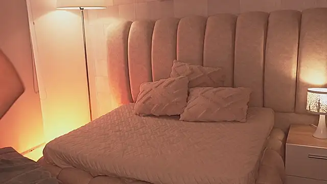 Alanna-Rosse webcam