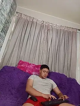 NoahAndBunny webcam
