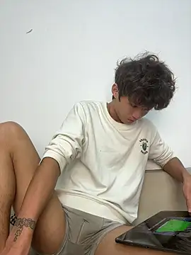 luo-77 webcam