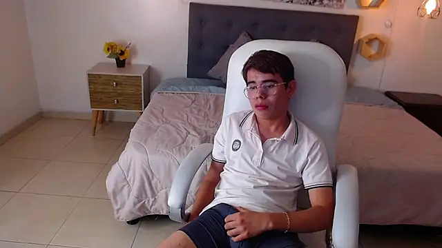jack__tomas webcam