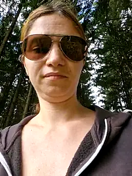 Mercedeswoman8 webcam