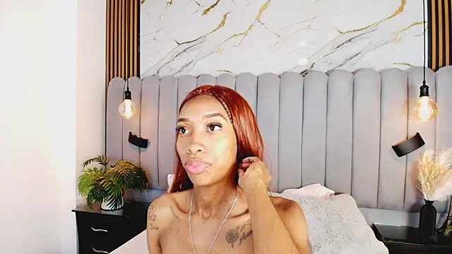 SCARLHETTBROWN webcam