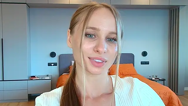 Mad1en webcam