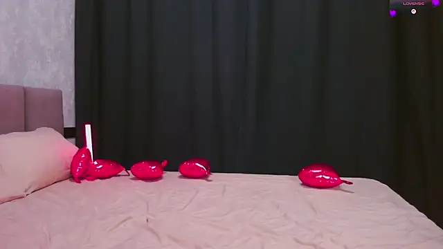 HolySinner83 webcam