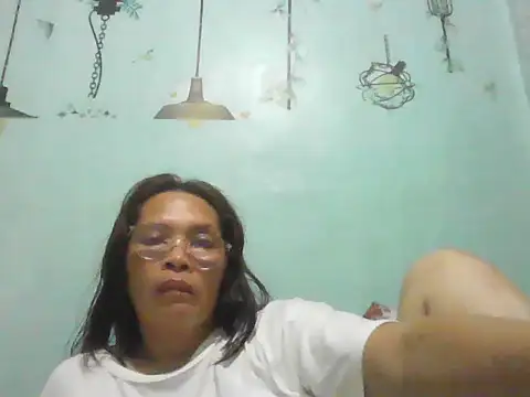 momshe2026 webcam