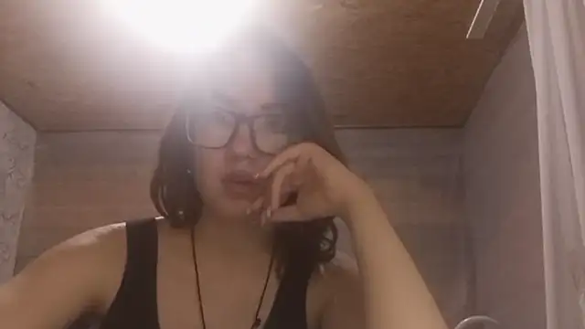 OliviaMoment webcam