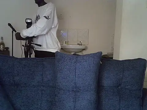 Thee_Biggest webcam