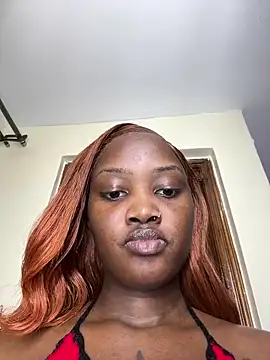Queen_Arnah254 live cam on StripChat