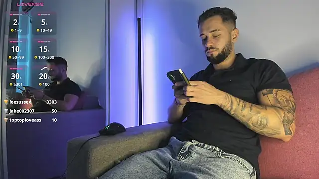 nicholasX1 webcam