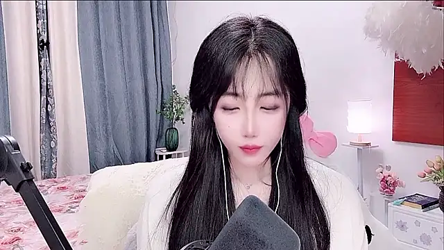 Laura_520 webcam