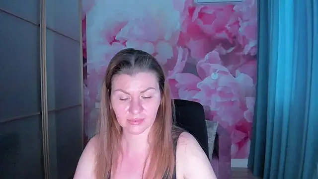 LunaKissesx webcam