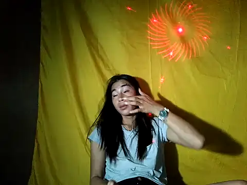 Asian_PrettyAle webcam