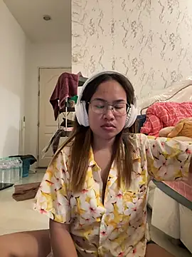 Ponthip webcam