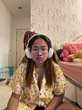 Ponthip webcam
