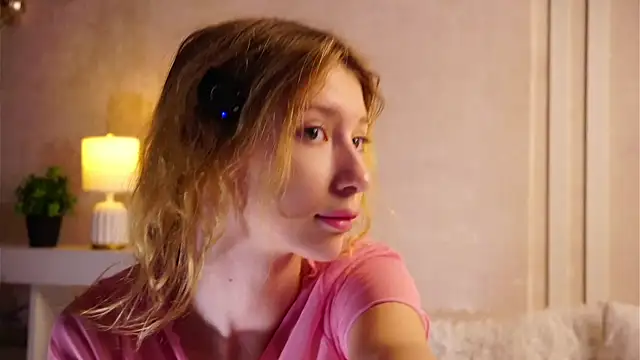 SunnivaCovil live sex cam