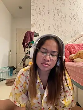 Ponthip webcam