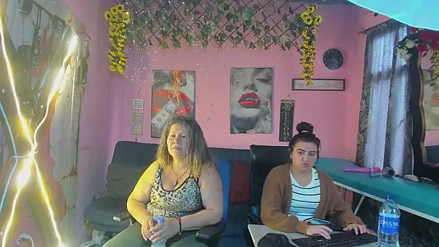 lesbiancuple webcam