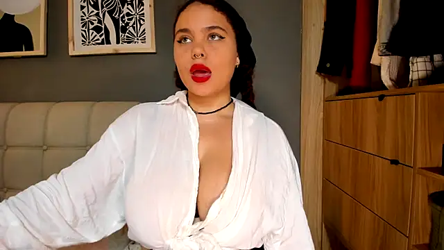 Bloom_Noor webcam