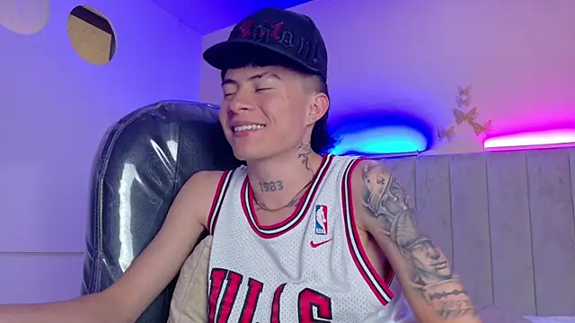 Nascary_Fox webcam
