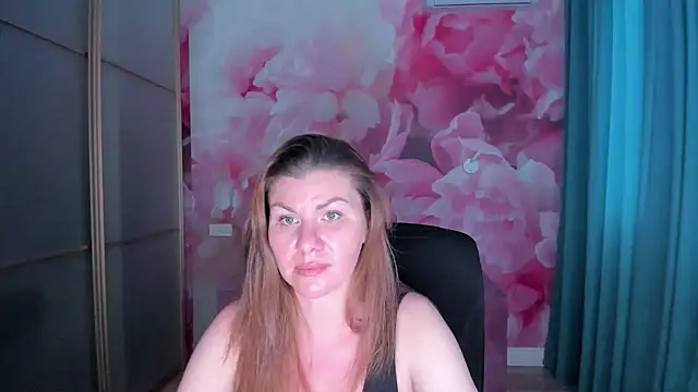 LunaKissesx webcam