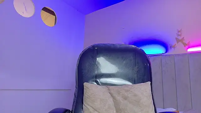 Nascary_Fox webcam