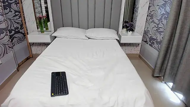 doll_skinny18 webcam