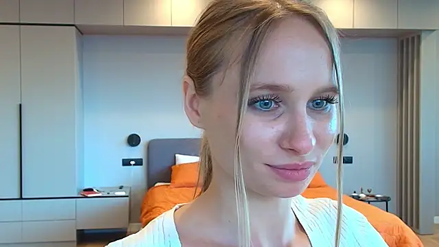 Mad1en webcam