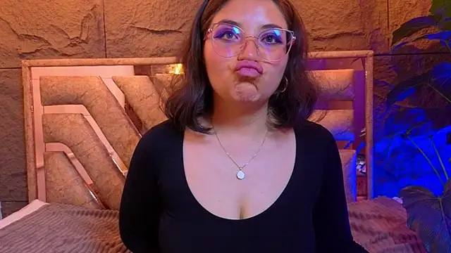 phoenixxxx777 webcam
