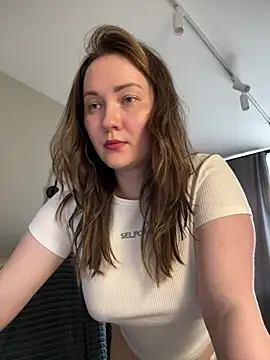 Kiss_My_Body webcam