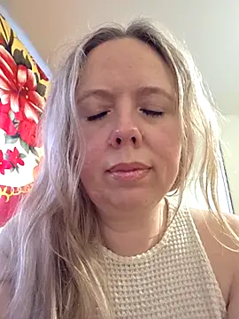 Irina3718 webcam