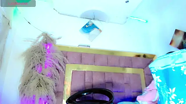 ravenous_charmer webcam