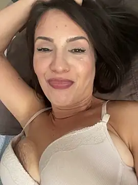AlyaRei webcam