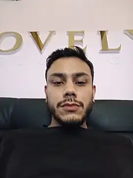 Boss_Domiinator webcam