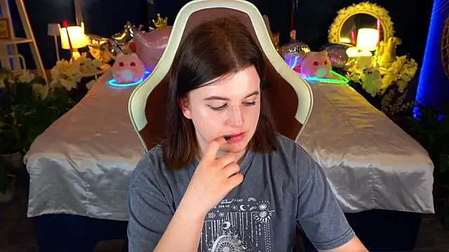 KristiFoxy webcam