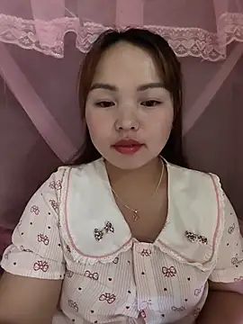 Mina_xYx webcam