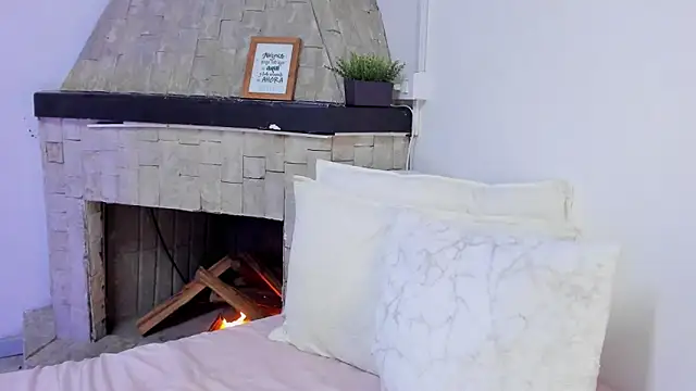 LindaCatalina_ webcam