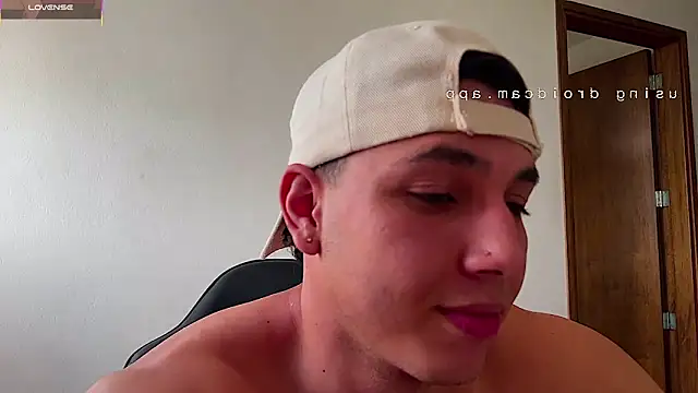 Maxx_valiant webcam