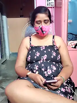Rulali_44 webcam