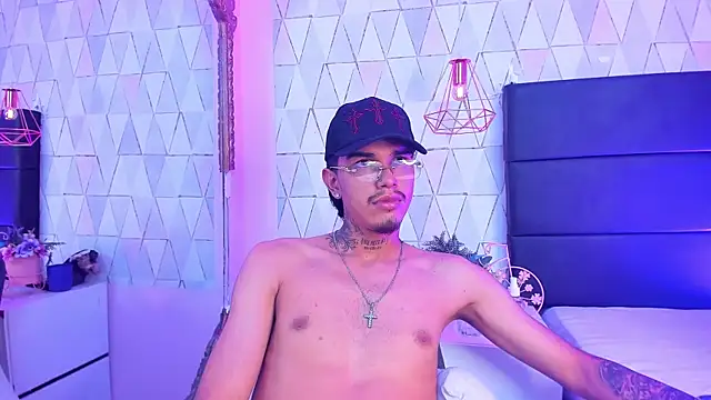 TysonRiggs webcam