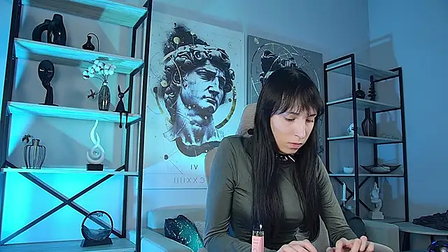 SeraphineSparda webcam
