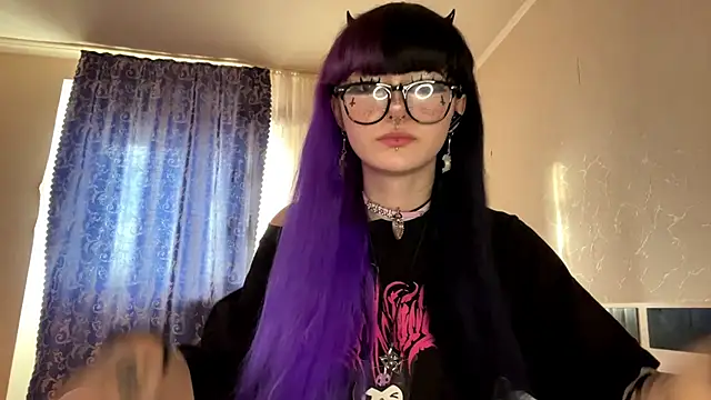 HolyCute webcam