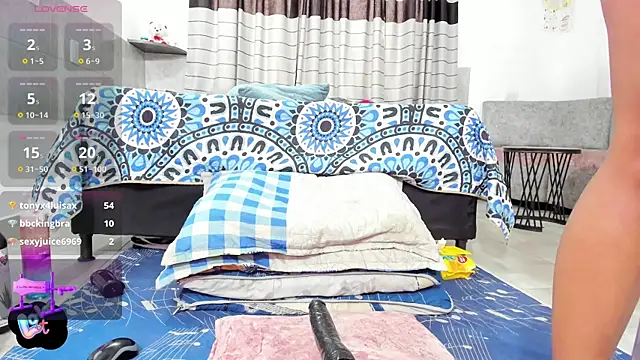 JhordanAndDanna webcam