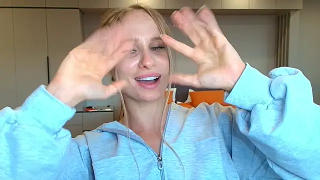 Mad1en webcam