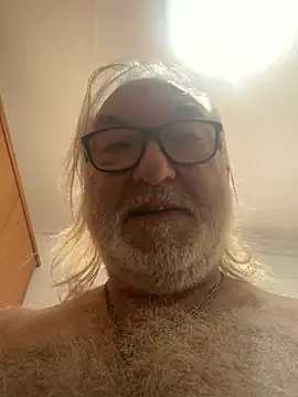EroticVenetian webcam